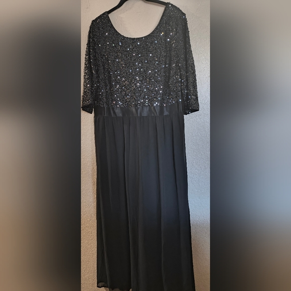 Pinup Fashion Dresses & Skirts - Pinup Fashion Sz 20 Elegant Black Sequin Evening Dress